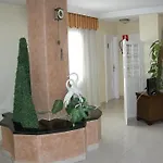 Hotell Ucanca 2*